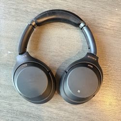 Sony WH-1000XM3 Noise Cancelling Headphones