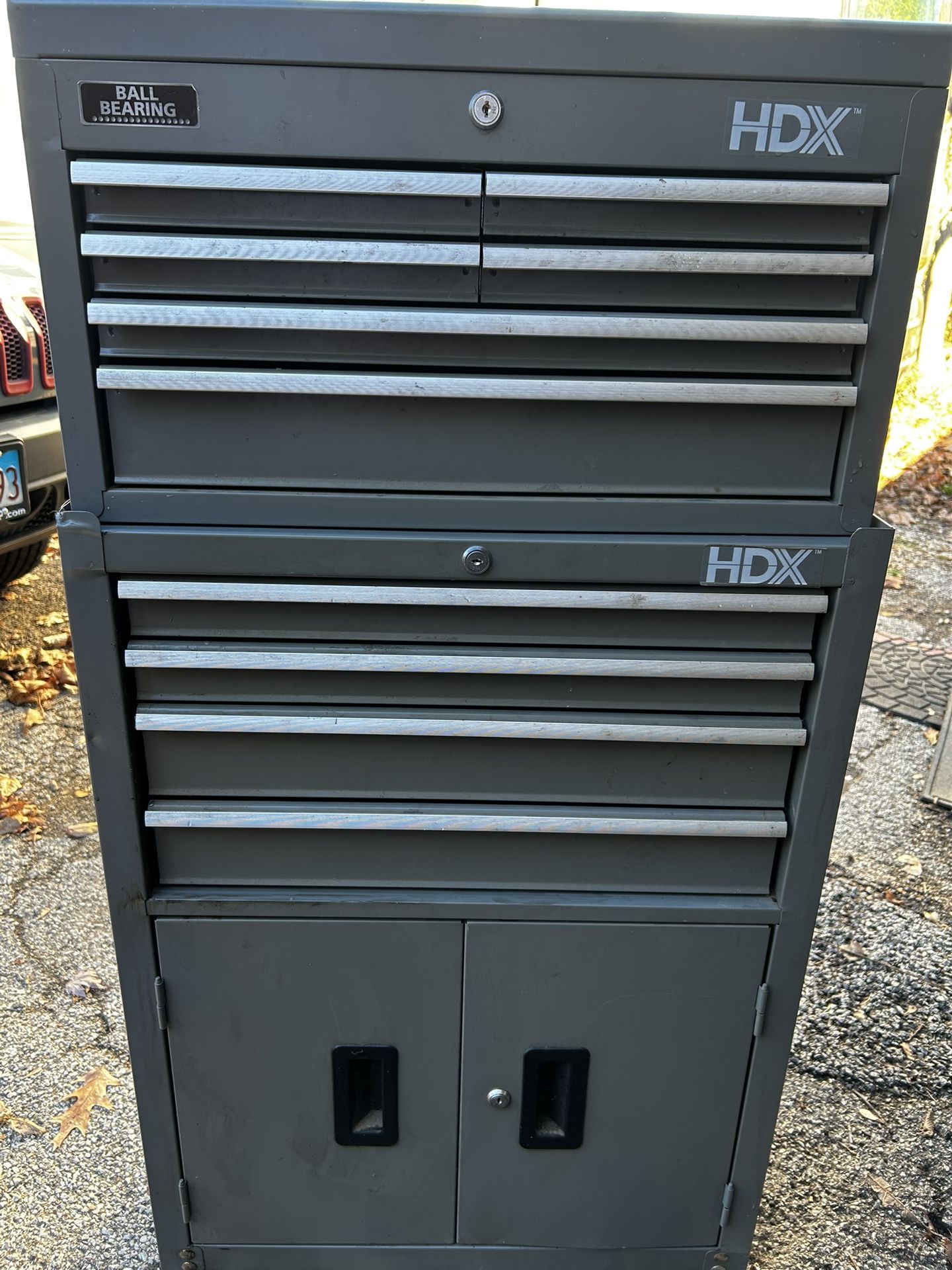 HDX rolling tool chest / tool cabinet