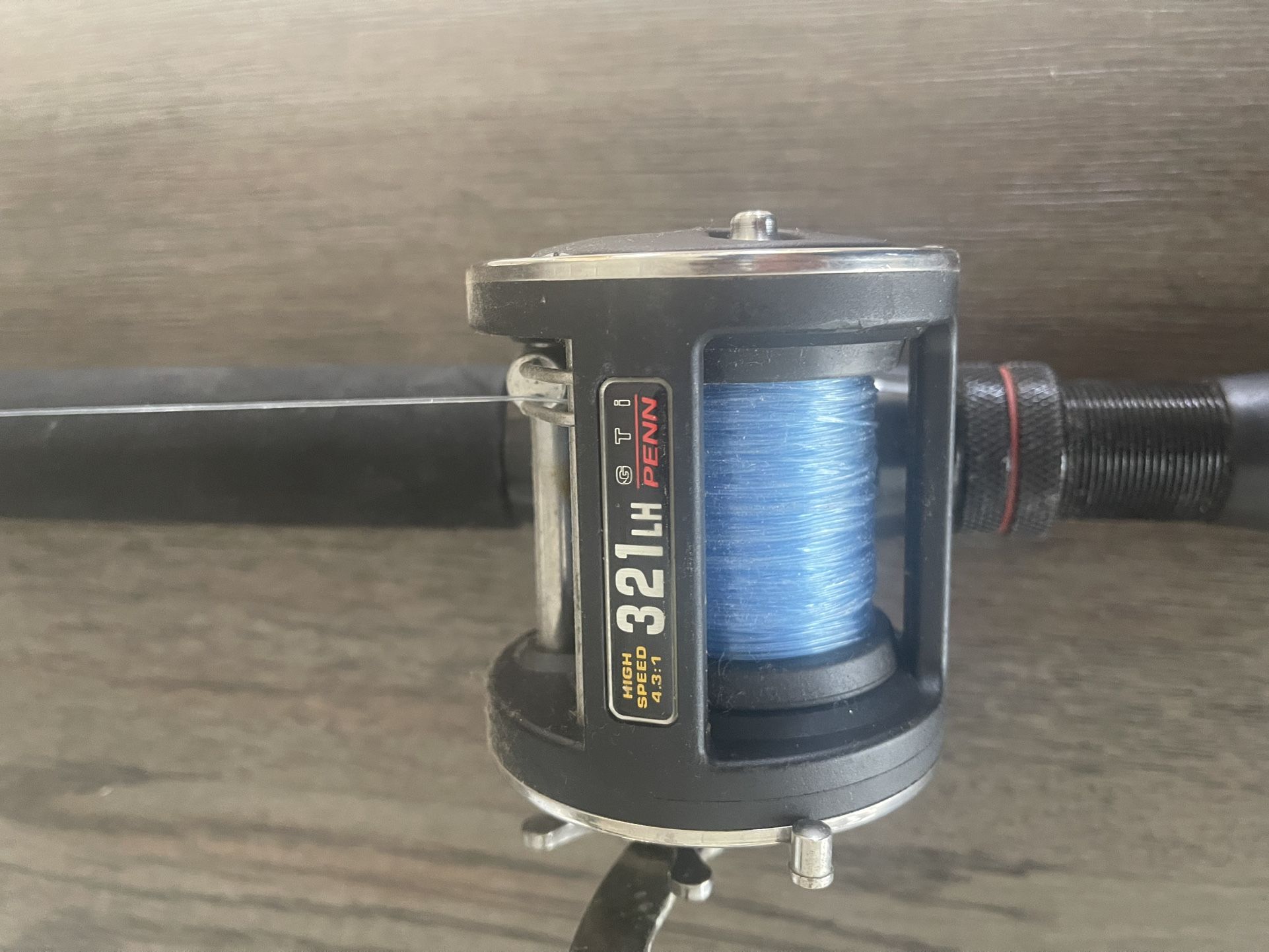 Left Handed Deep Sea Fishing Pole And Reel