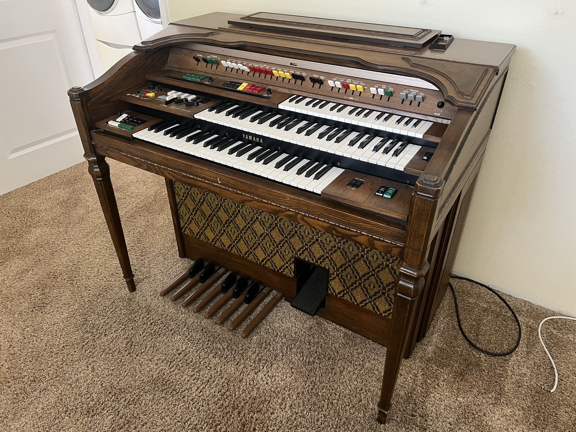 Yamaha Organ