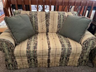 Sofa & Live Seat
