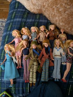 Mary Kate and Ashley dolls and accessories