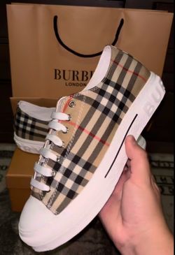 burberry converse