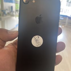 Factory Unlocked Apple iPhone 7 32gb, sold with warranty 