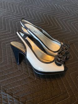 Anne Klein Kitty heel Audrey Hepburn style Pinup women’s shoes Size 6