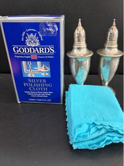 Silver salt shakers