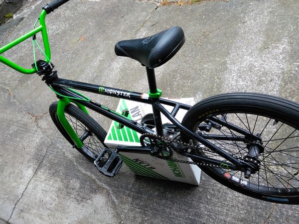 monster bmx