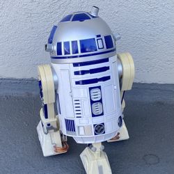 AVAILABLE Hasbro R2D2 - READ the description BEFORE you message me, please