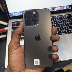 iPhone 13 Pro UNLOCKED 