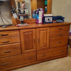 Dresser And King Size Bed Will Sell Separately 