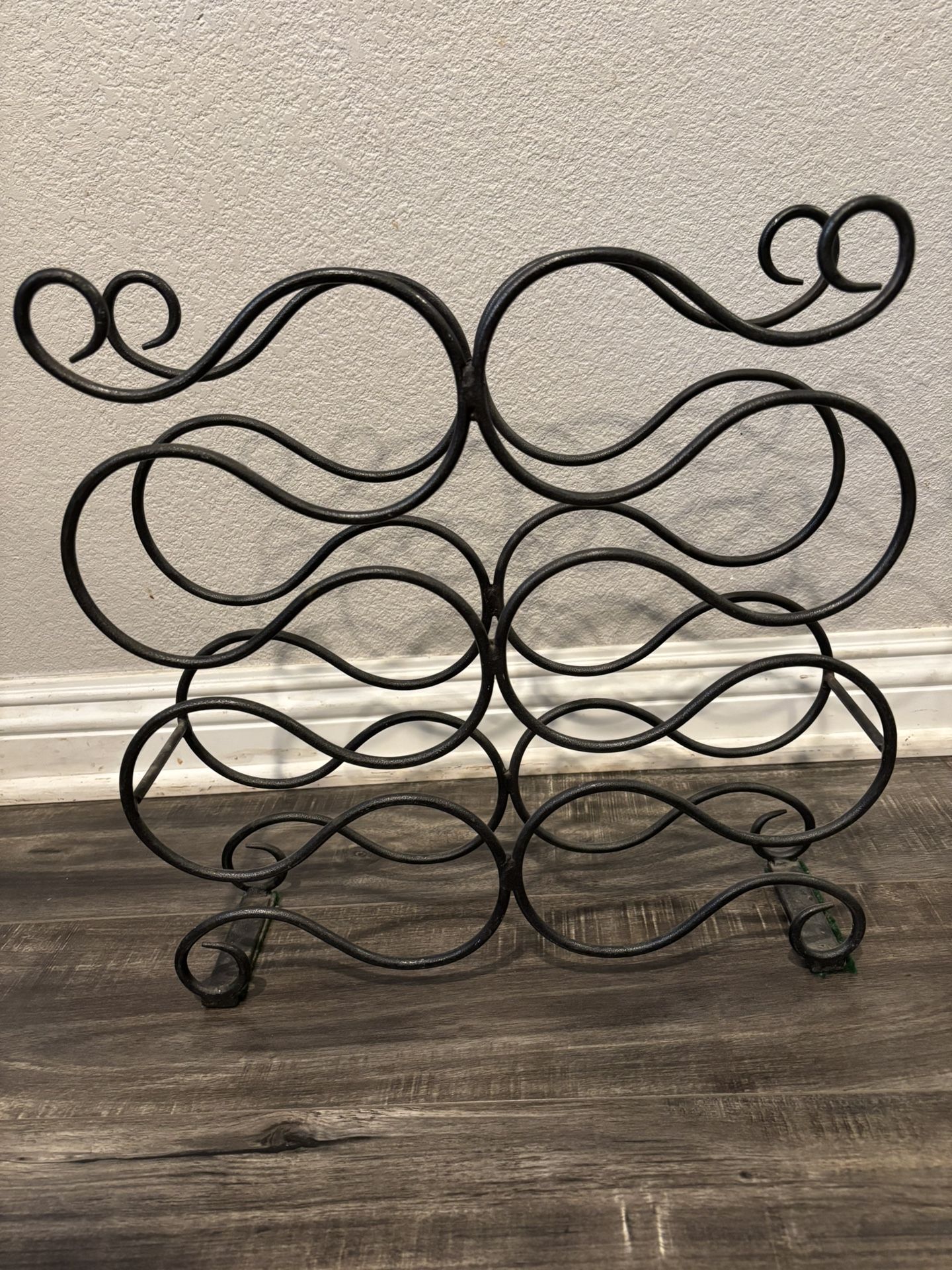 10 Bottle Countertop Wine Rack