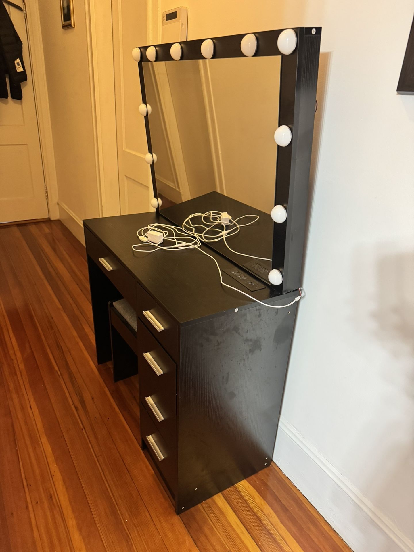 Makeup Vanity