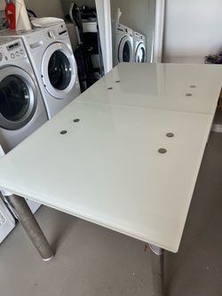 White Glass Top Dining Table with Chrome Legs