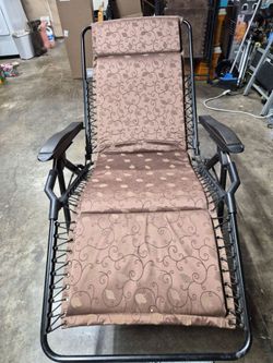 Zero gravity camping chair