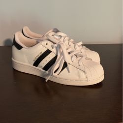 Adidas Superstar Boys 4.5y