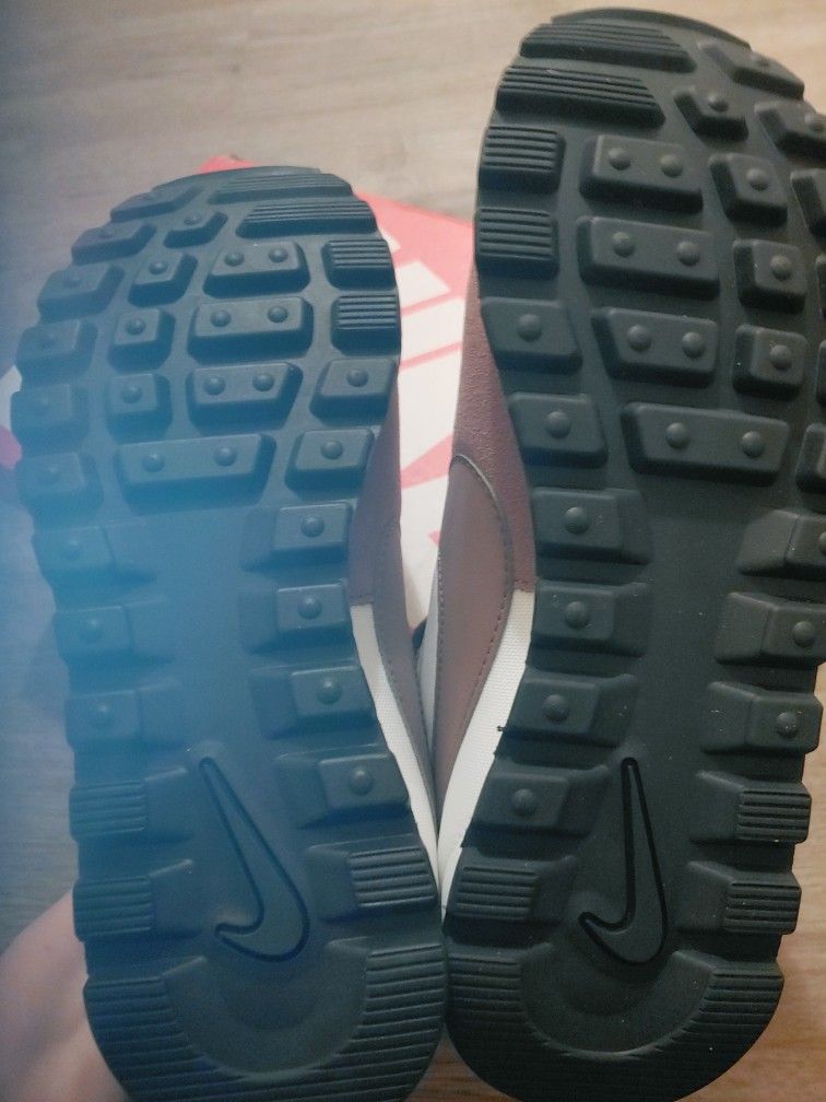 New Never Worn Women's Nike Pre Love O.x Shoes