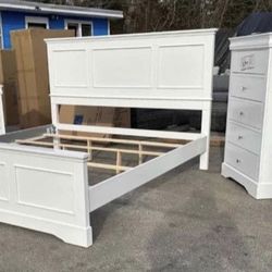 FREE DELIVERY & INSTALLATION -BRAND NEW Set of 5 pieces Bedroom Set white Color (king or Queen Size)