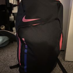 Nik Elite backpack