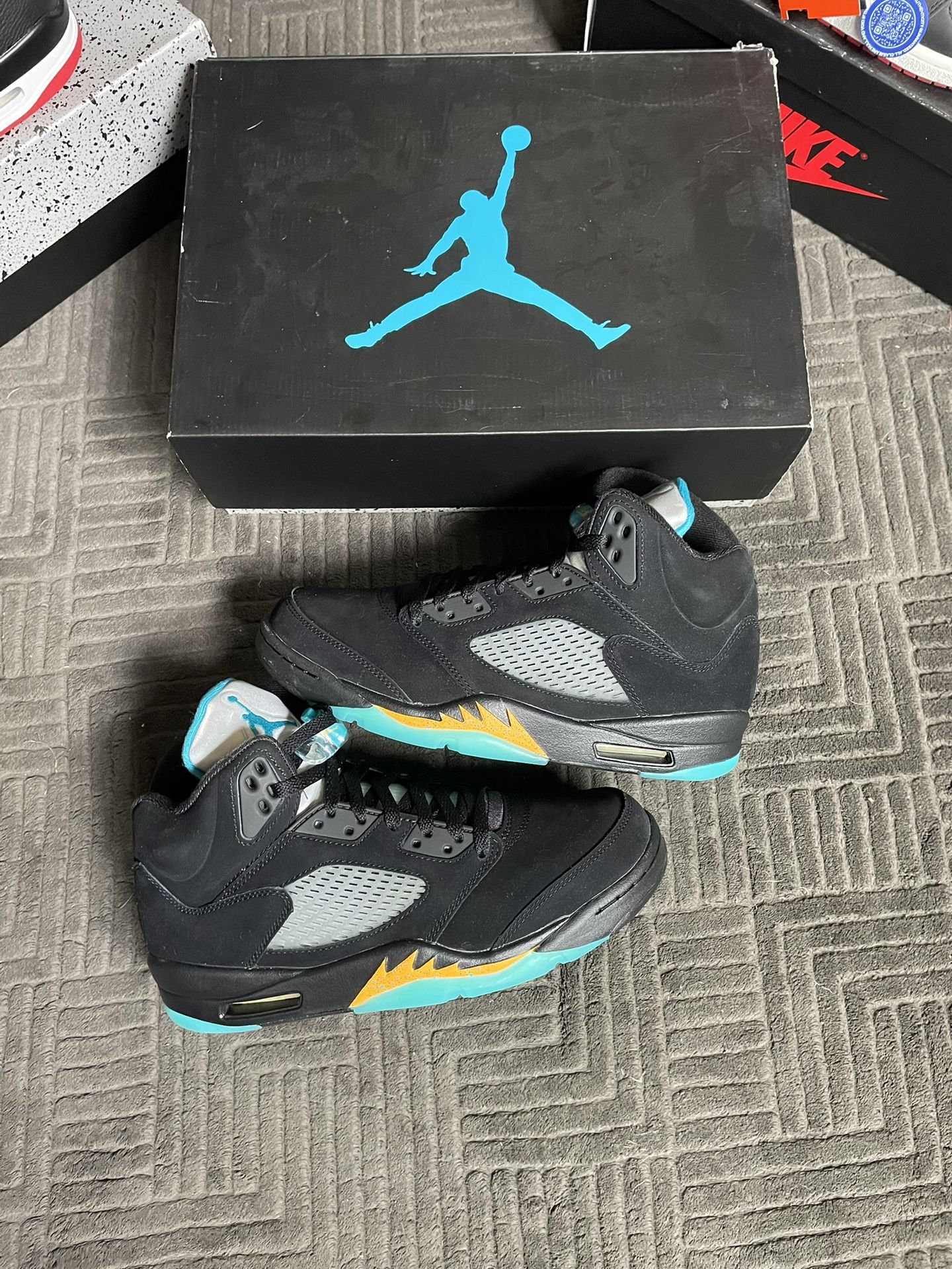 Aqua 5s 