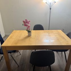 Dinning Table with 4 chairs