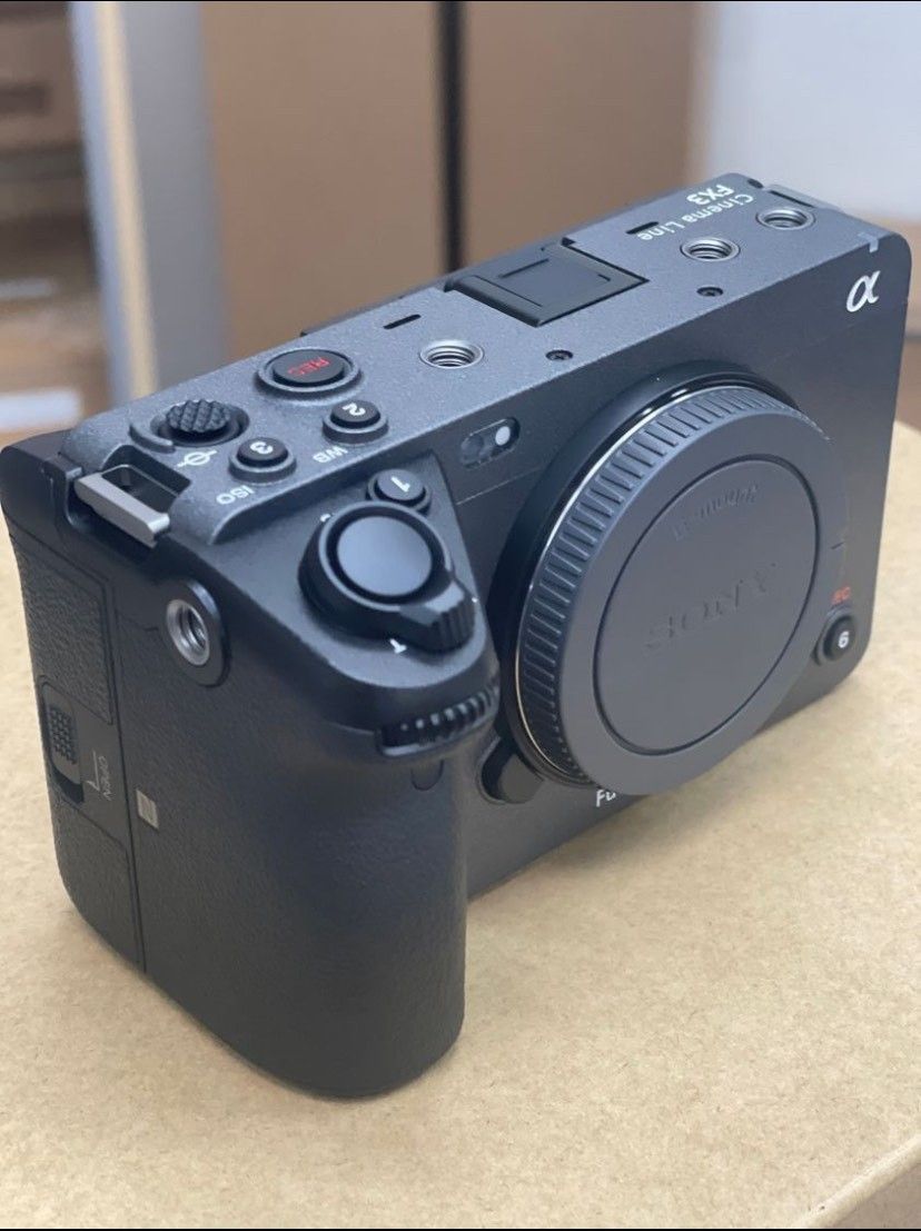 LNEW ILME-FXX3 Camera W/XLR Handle