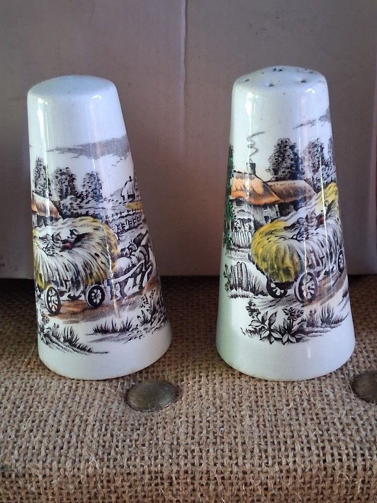 European SALT & PEPPER SHAKERS
