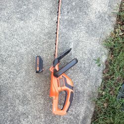Black Decker LHT2220 20v  Hedge Trimmer W/battery