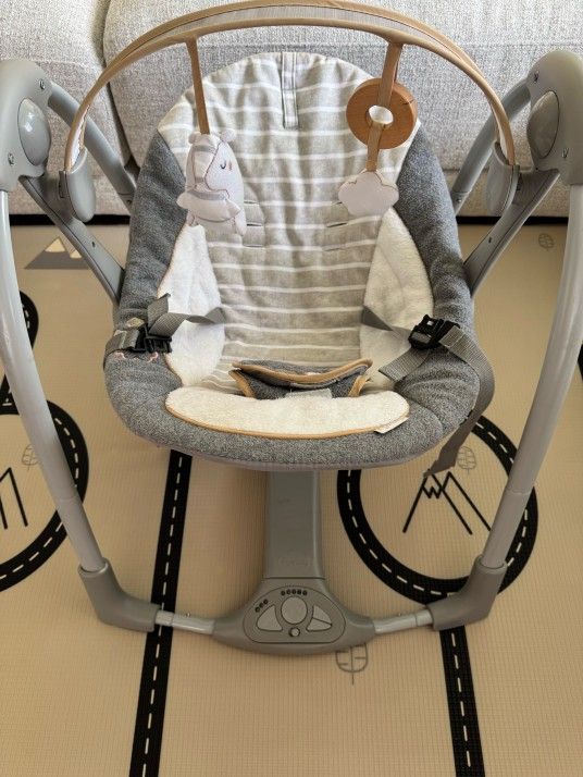 Ingenuity Swing 'n Go Deluxe 5-Speed Baby Swing with Cushioned Harness - Foldable, Portable, 2 Plush Toys & Sounds, 0-9 Months 6-20 lbs