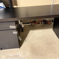 Garage sale - Office desk