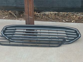 Car grill 2010 Ford Fusion