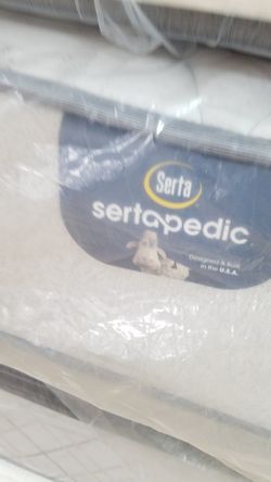 SERTAPEDIC QUEEN MATTRESS WITH FREE BOXSPRING
