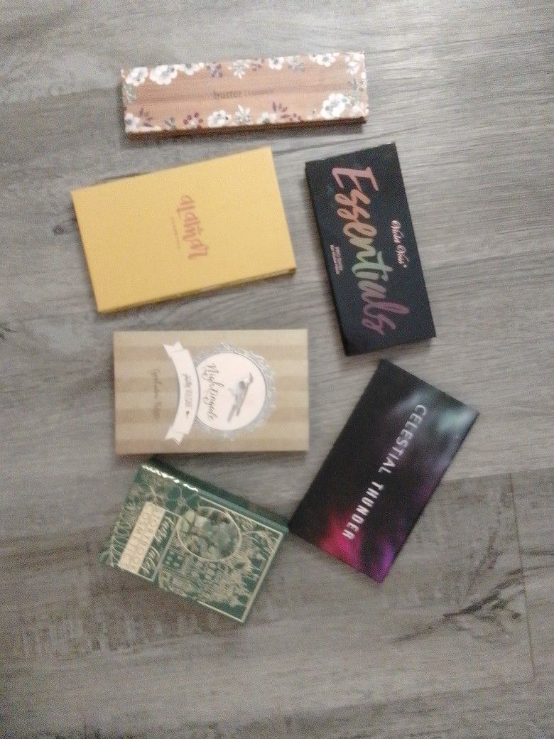 Eyeshadow Pallet Bundle