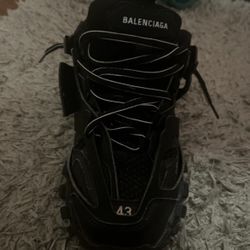 balenciaga track led