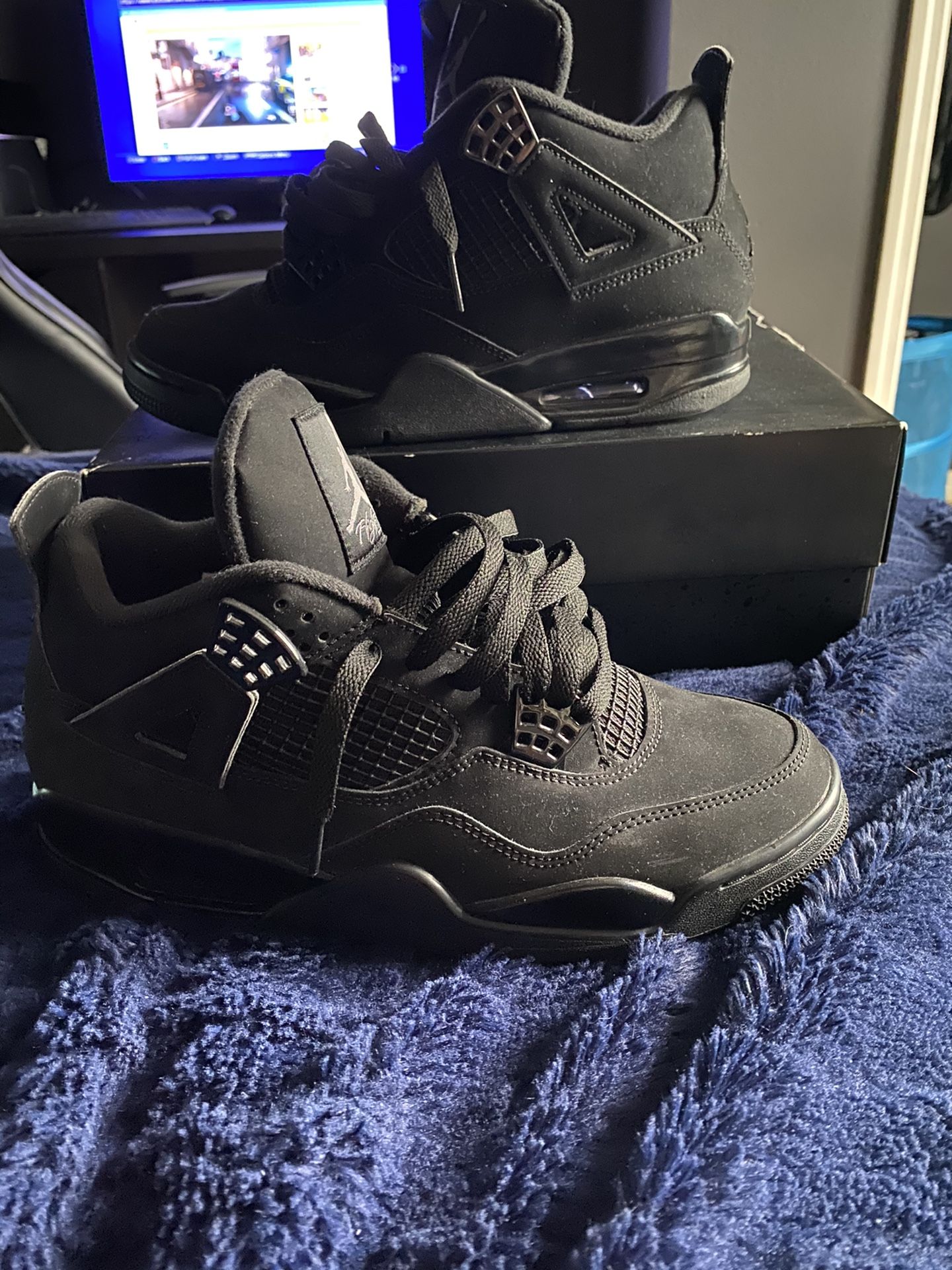 Jordan 4 black cat size 9