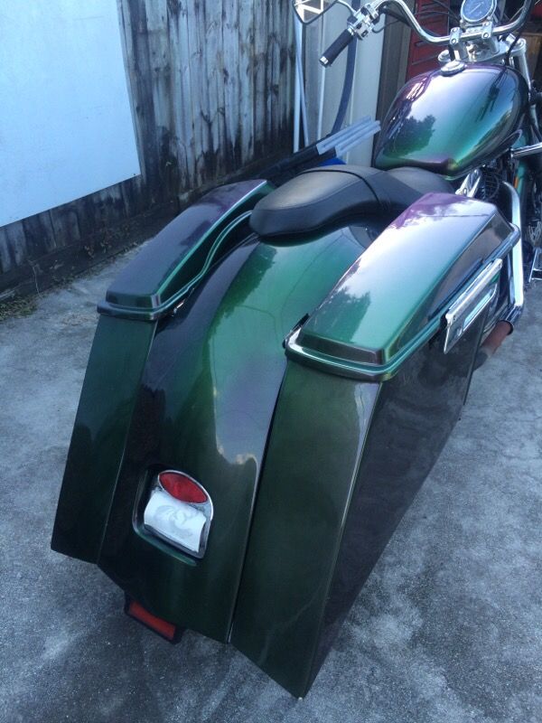 2002 Honda Shadow 1100cc custom custom bagger and chameleon paint job