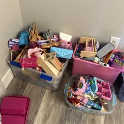 Free Barbie’s, accessories and vehicles