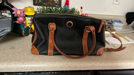 Dooney & Bourke bag