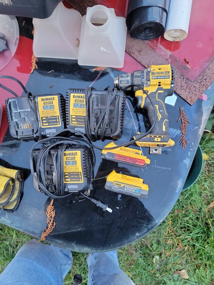 Dewalt Atomic Drill  With Chargers And Battery