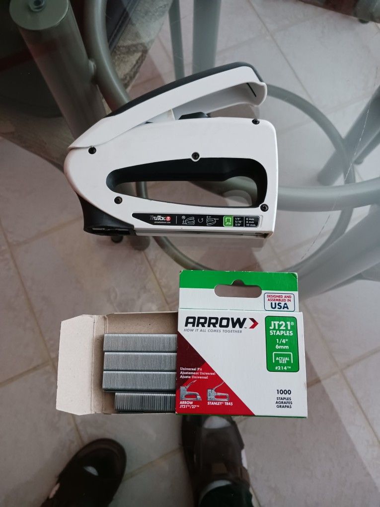 ARROW TRUTAC STAPLER WITH STAPLES