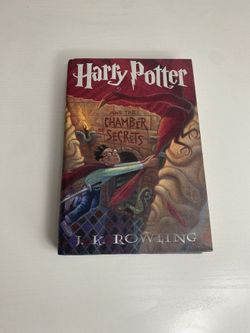 Harry Potter and the Chamber of Secrets First Edition ( Hardcover book)