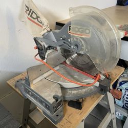 RIDGID Sliding Miter Saw (corded)