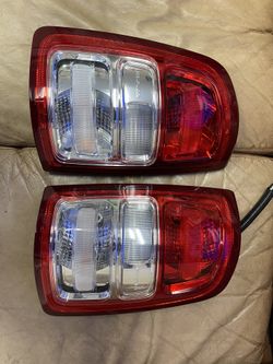 2019-22 DODGE RAM 2500/3500 Series Tail Lights L&R