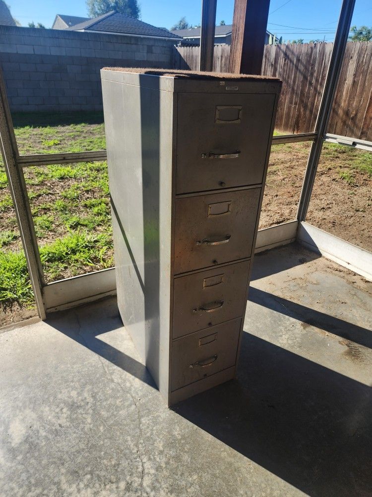  File Cabinet 
