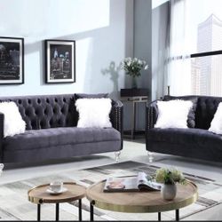 SIFA AND LOVESEAT NEW IN BOX AVAILABLE\\ SET DE MUEBLES NUEVO EN SU CAJA DISPONIBLE