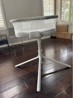 HALO Bassinet Soothing Swivel Sleeper