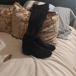 Long black boots Size 9
