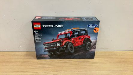 LEGO TECHNIC 42213 FORD BRONCO SUV.