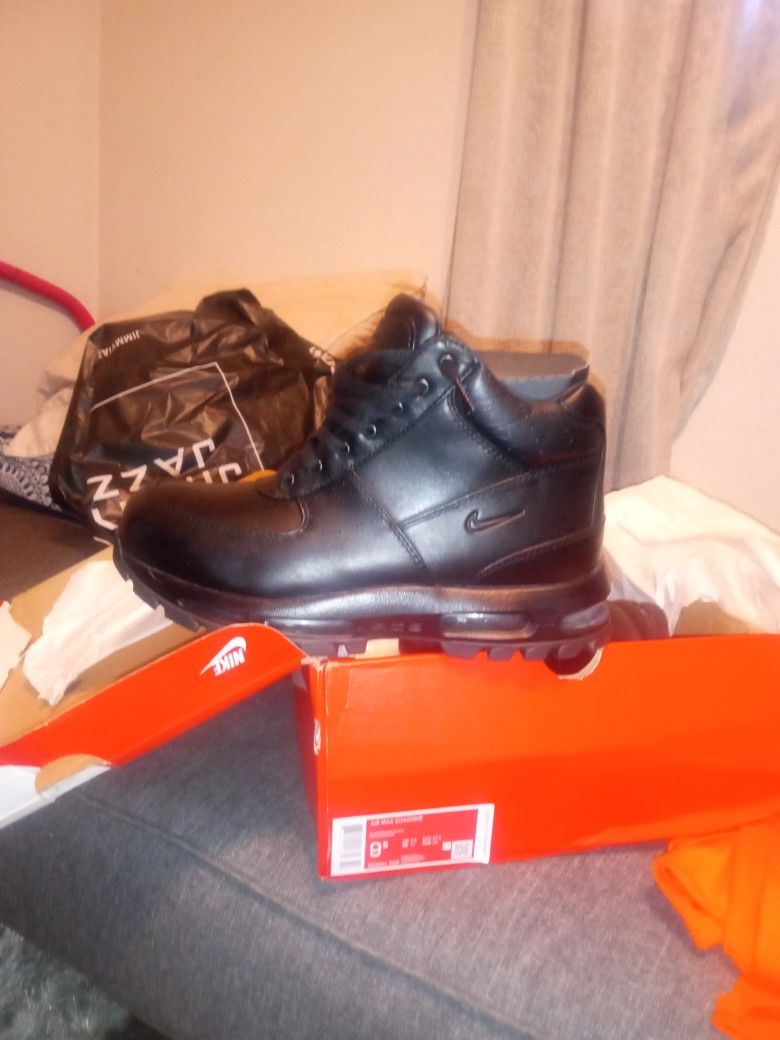 Nike Boots $120