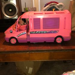 Highly Collectible Barbie RV 1988 Plus accessories
