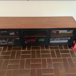 TV Stand 65”